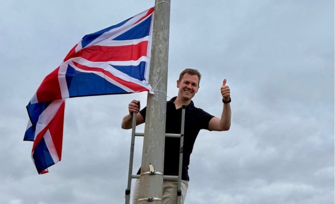 Robert Jenrick Flagshagger